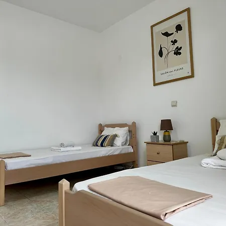 Elgreco In Center, Rustic & Spacious 